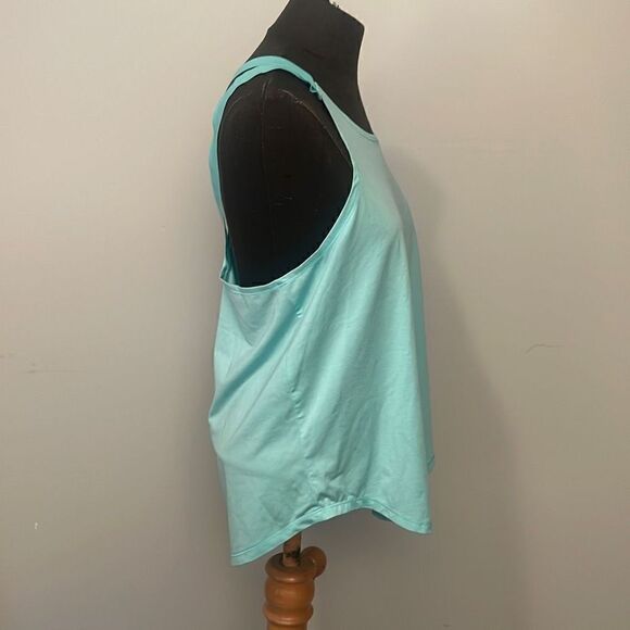 Under Armour Women's Teal Loose Scoop Neck Athletic Tech Tank - Picture 7 of 8